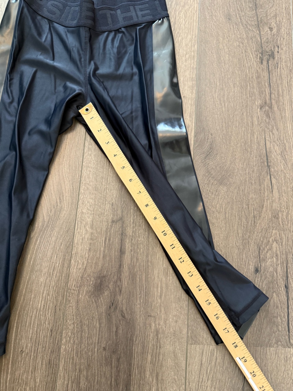 The Upside Black High Shine Leggings Size 6 Faux Leather Panel Athleisure  Pants - Picture 6 of 9